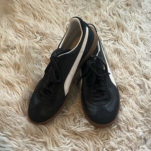 Puma Sneakers Like New Size 10.5